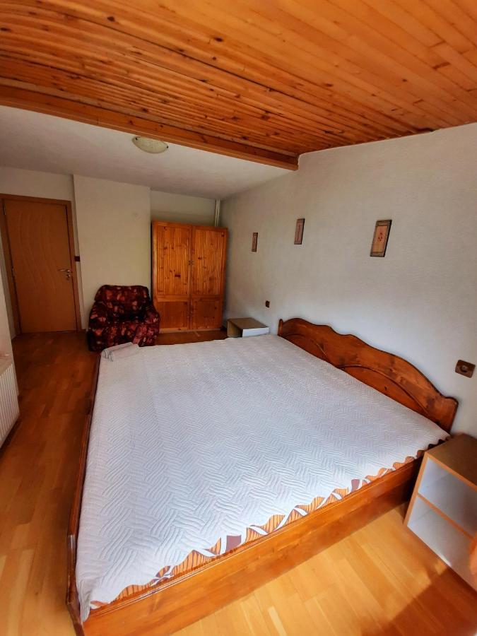 Guesthouse Classic دوسبات المظهر الخارجي الصورة
