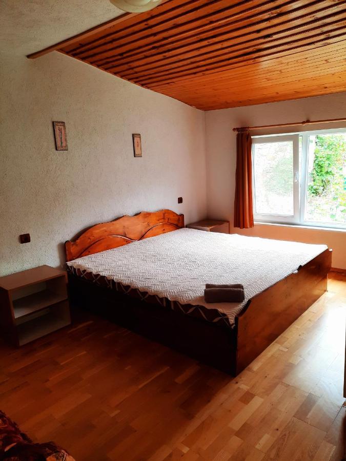 Guesthouse Classic دوسبات المظهر الخارجي الصورة