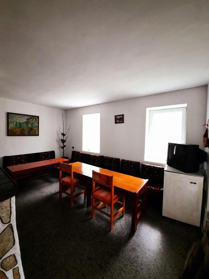 Guesthouse Classic دوسبات المظهر الخارجي الصورة