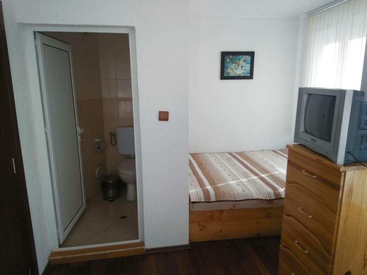 Guesthouse Classic دوسبات المظهر الخارجي الصورة